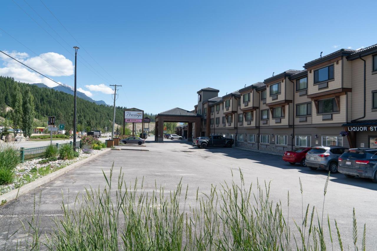 Prestige Inn Golden Eksteriør billede