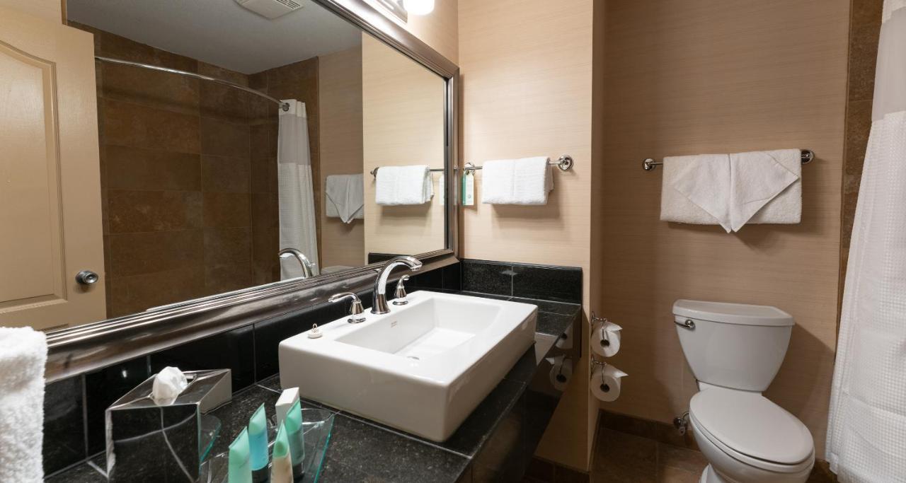 Prestige Inn Golden Eksteriør billede
