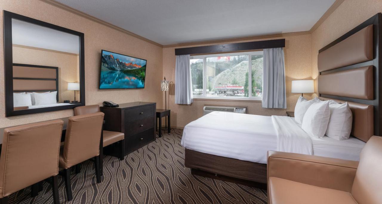 Prestige Inn Golden Eksteriør billede